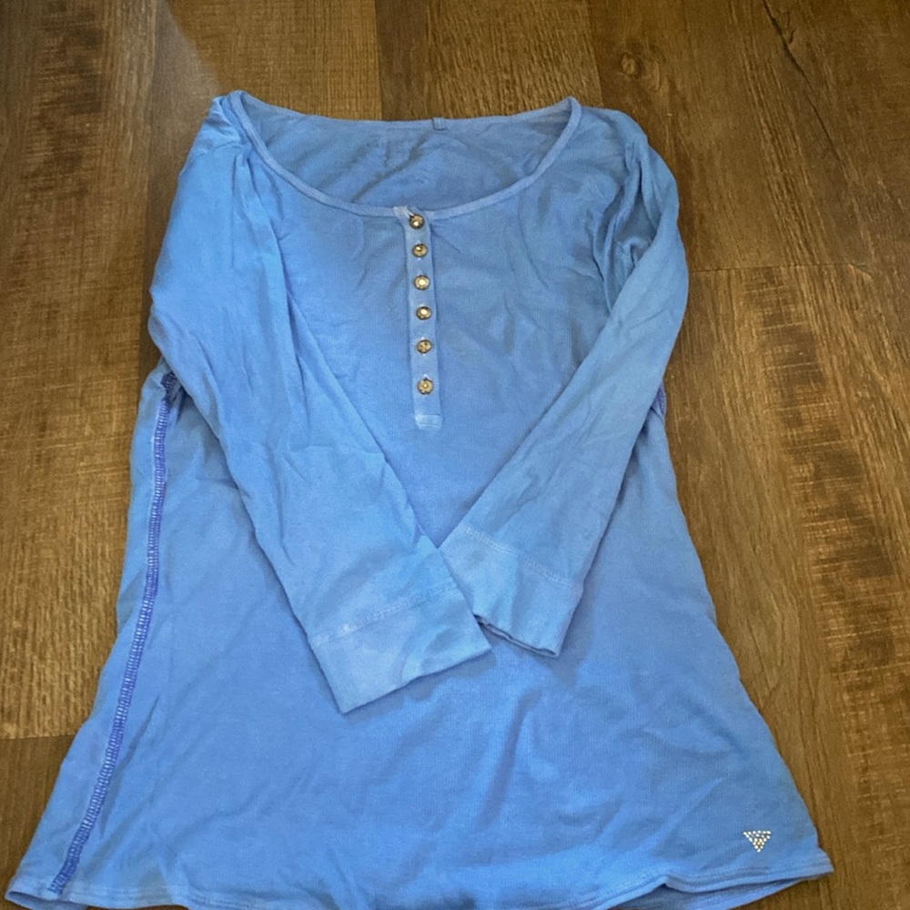 Guess rib knit long sleeve shirt with buttons on front